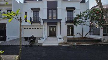 Gambar 1 Rumah Classic Modern Dgn Kolam Renang Puri Bintaro