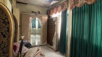 Gambar 4 Rumah Tua Dijual Di Jalan Utama Bintaro Sektor 9