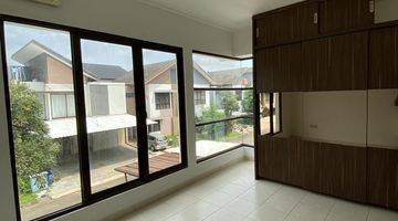 Gambar 4 Dijual Rumah Cantik Semi furnish di Cluster Serenade Lake Gading Serpong