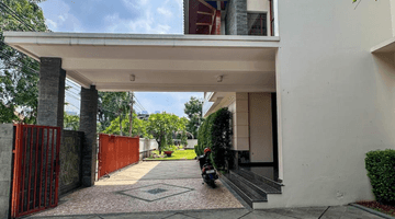 Gambar 3 For Rent Rumah Mewah di Simprug Prime Area