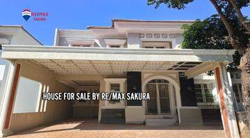 Gambar 1 Dijual Rumah Mewa 2 Lantai Kondisi Bagus Ready Huni By Remax Sakura