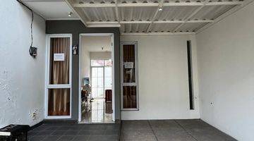 Gambar 1 Dijual
rumah 2 Lantai Di Magnolia Jatake, Tangerang