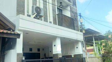 Gambar 3 Rumah Mewah Murah 3 Lantai Full Furnished  Siap Huni