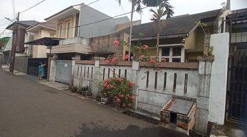 Gambar 2 Rumah 1,5 Lantai Bagus di Rawamangun, Jakarta Timur