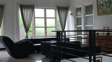 Gambar 5 Rumah Besar Murah Semi Furnished Di Perumahan Kemang Pratama 