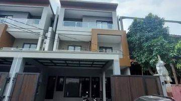 Gambar 5 Dijual Rumah 3 Lantai Lokasi Di Komplek Pancoran Jakarta Selatan