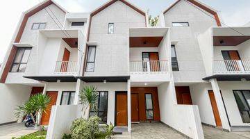 Gambar 1 Rumah Minimalis 2 Lt 15 Mnt ke Stasiun Depok Baru Harga All In J25638