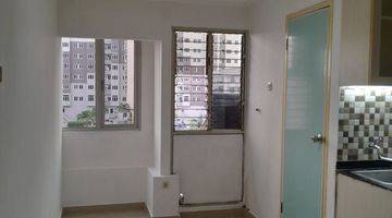 Gambar 2 Dijual Apartemen Wgp 450jt Semi Furnish Tower C  2kmtdr 1ac Lemari Baju Kicenset