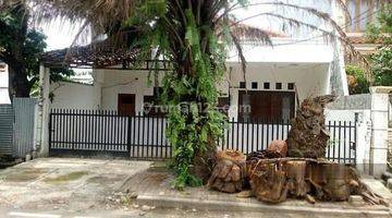 Gambar 1 Dijual rumah di Cempaka Putih