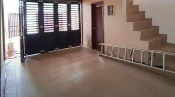 Gambar 3 Dijual Rumah Luas Bagus 2.5 Lantai Di Kemang 