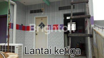 Gambar 2 kantor bonus gudang di tengah kota