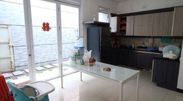 Gambar 2 Dijual Apartemen Landmark Residence Limited Unit 2BR Furnished Bagus