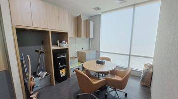 Gambar 5 Sewa Kantor 142 M2 Soho Capital Central Park Full Furnish Baru