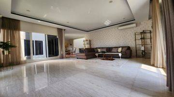 Gambar 2 Rumah Sultan Hook Siap Huni Furnish Cluster Mozart Gading Serpong