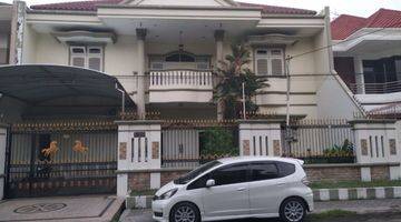 Gambar 1 Jual rumah 2 lantai istimewa di Dharmahusada Surabaya