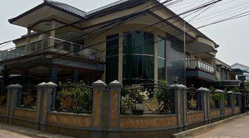 Gambar 1 Dijual Rumah 2 Lantai Unfurnished di Jl. Wijaya, Jakarta Selatan