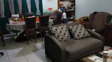 Gambar 4 Dijual Rumah 2 Lantai Hook Kucica Bintaro Sektor 9