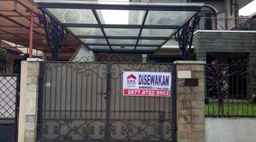 Gambar 1 Disewakan Rumah 2 Lantai Bagus Semi Furnished Villa Delima