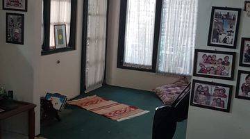 Gambar 2 Dijual Rumah 2 Lantai SHM Strategis di Pondok Kelapa