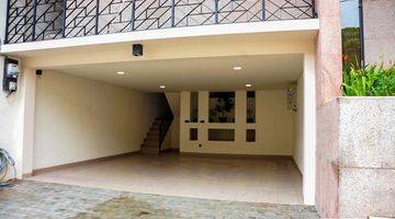 Gambar 5 Dijual Rumah Brand New Town House Tropical Modern Kemang Barat 