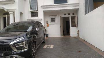 Gambar 1 DI JUAL RUMAH 2,5 LANTAI DI BSD FURNISHED