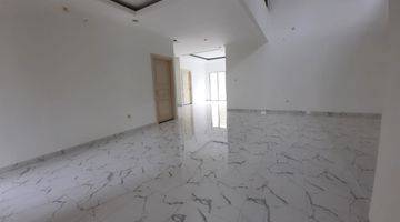 Gambar 3 Rumah 2 Lantai Baru Unfurnished di Cluster Imperial Golf Sentul City, Bogor