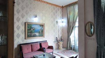 Gambar 3 Rumah 2 Lantai Bagus Semi Furnished SHM di Jalan Kana 1, Tangerang