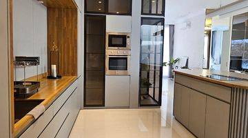 Gambar 1 Rumah Baru Gress 2 Lantai Full Furnished di Lariz Golf Residence, Pakuwon Indah