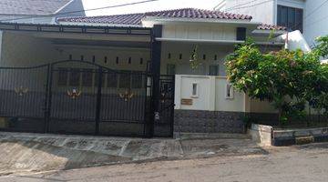 Gambar 1 Rumah asri full furnished siap huni di Cibubur City Nego