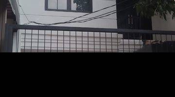 Gambar 1 Rumah 2 lantai di Pondok Indah JakSel Nego