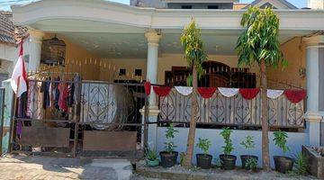 Gambar 1 Rumah di Perum. Villa Jasmine Sidoarjo