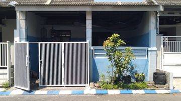 Gambar 2 Rumah Di Perum. Kahuripan Nirwana Sidoarjo