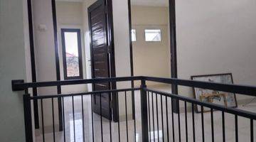 Gambar 3 Rumah Minimalis Modern 2 Lantai Lokasi Main Road Jl Sarijadi