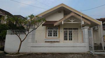 Gambar 1 Dijual Rumah HOOK 1lantai Sutorejo Surabaya