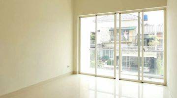 Gambar 3 Dijual Rumah di Hook Kebayoran Bintaro