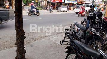 Gambar 1 KIOS TOKO STRATEGIS JALAN UTAMA DEKAT LUWES GENTAN DEPAN BALAI DESA GENTAN