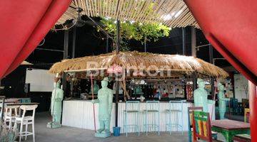 Gambar 4 BAR & RESTO IN JIMBARAN