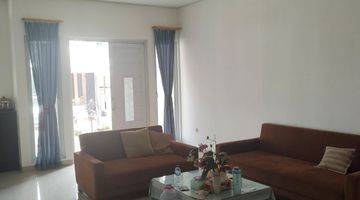 Gambar 2 DIJUAL Rumah 2 lt dalam cluster Legenda Wisata Cibubur