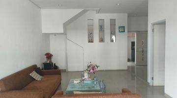 Gambar 3 DIJUAL Rumah 2 lt dalam cluster Legenda Wisata Cibubur