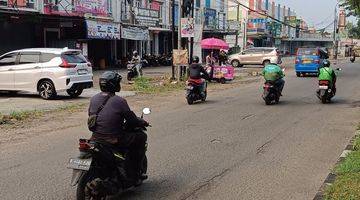 Gambar 5 Ruko Ramai Lokasi Strategis Akses Langsung Jln Tegar Beriman 