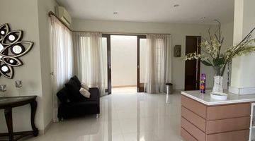 Gambar 3 Rumah Ternyaman Dalam Cluster Furnished,  Harga 2.75 M /Bisa Nego , Lantai 3