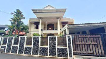 Gambar 1 Rumah 2 Lantai Klasik Harga 25 M Bisa Nego.