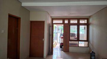 Gambar 4 Dijual Rumah Bisa Buat Kantor Bsd Griya Loka Tangerang Selatan