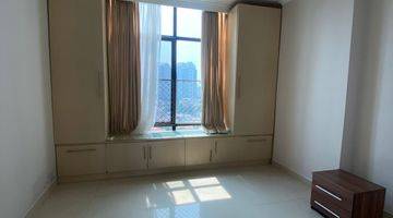 Gambar 3 Dijual Apartement Hamptons Park 3 BR Semi Furnished Bagus