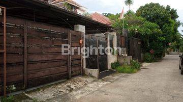 Gambar 1 RUMAH HARGA TANAH KOMPLEK DI BEJI