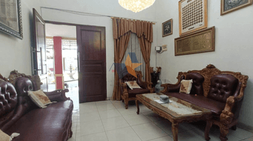 Gambar 2 Dijual Rumah SHM 2lt di Pondok Kacang Barat