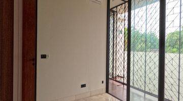 Gambar 2 Turun Harga Town House Mewah 3Lantai at Kemang Jakarta Selatan