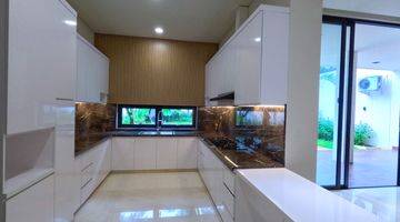 Gambar 1 Dijual Rumah Modern Style 2 Lantai Di Kemang Jakarta Selatan Semi furnished 