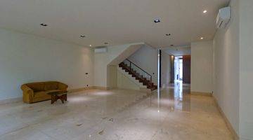 Gambar 2 Dijual Rumah Modern Style 2 Lantai Di Kemang Jakarta Selatan Semi furnished 