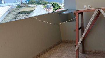 Gambar 1 Rumah Bagus 3 Lantai Greenville Hadap Timur Shm